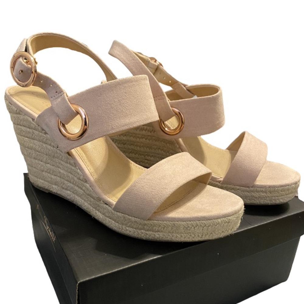 Lauren Conrad Pink Wedges